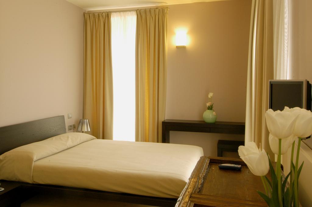 Albergo Grand Italia Quarona Стая снимка
